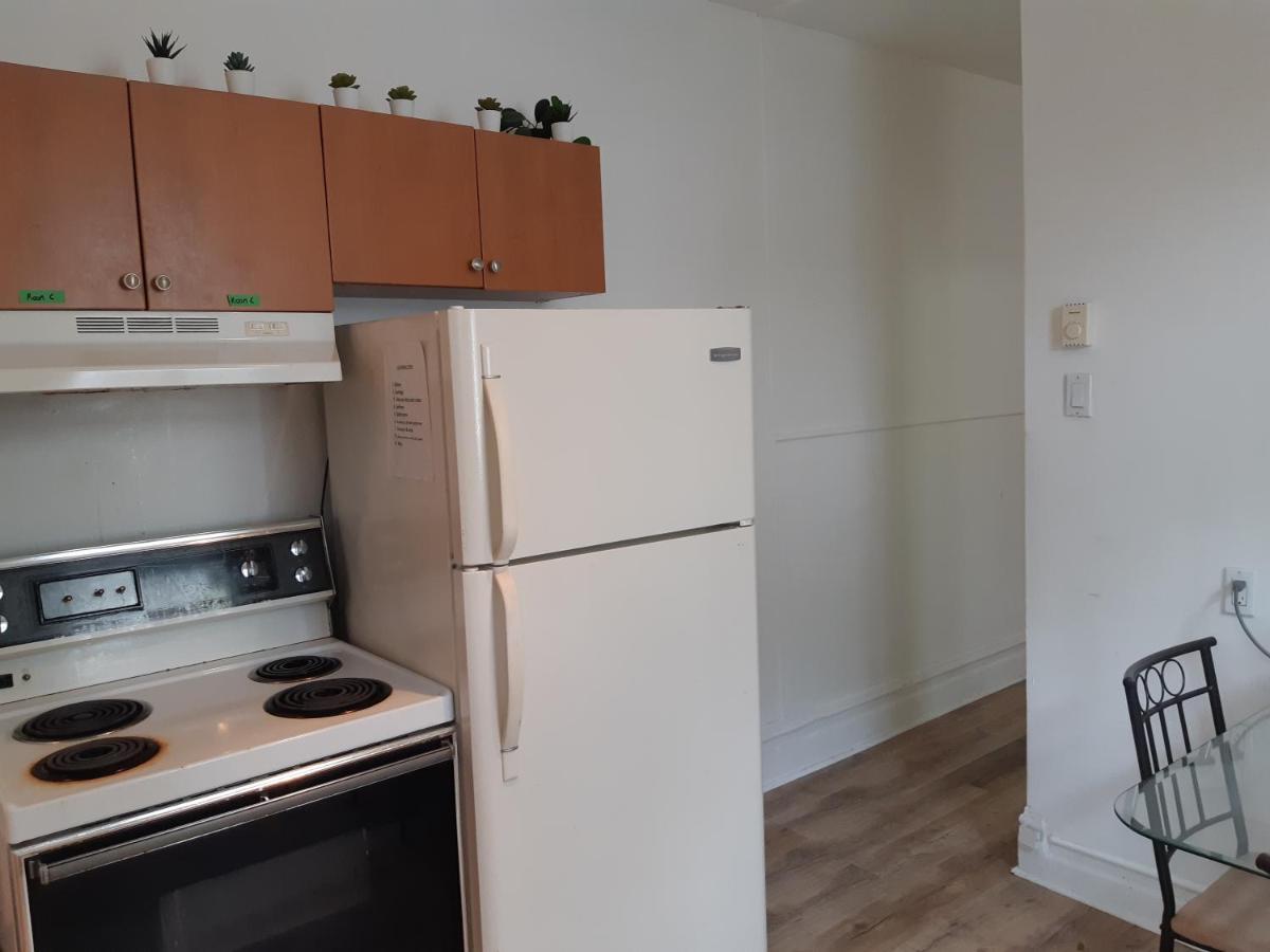 Tv + Netflix / High Speed Internet / Room C Montreal Exterior photo