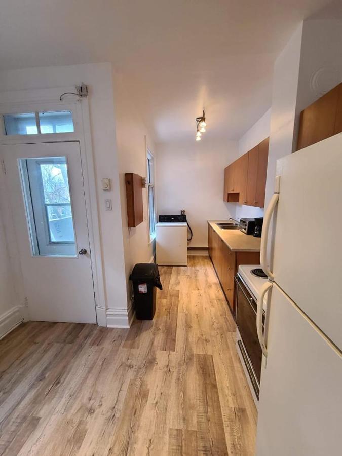 Tv + Netflix / High Speed Internet / Room C Montreal Exterior photo