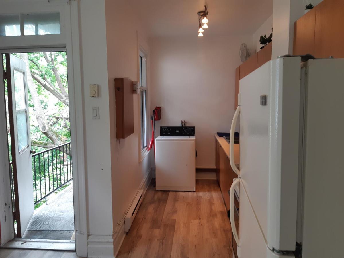 Tv + Netflix / High Speed Internet / Room C Montreal Exterior photo